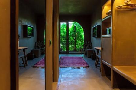Life Gallery - 89