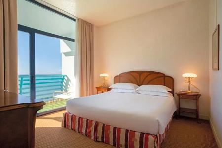 Grand Astoria - 86
