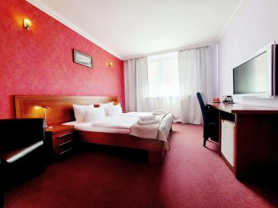 Relax Inn - 4