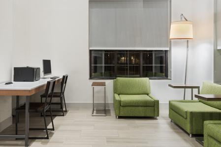 Holiday Inn Express & Suites - Nearest Universal Orlando, an IHG - 31