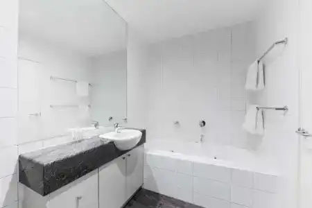 Adina Apartment Flinders Street - 139