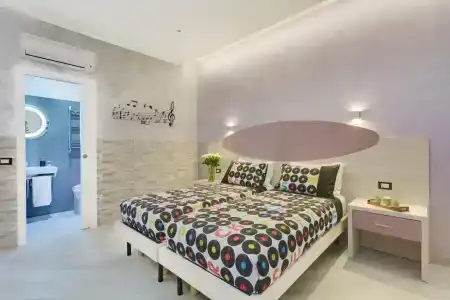 Excellence Suite - 98