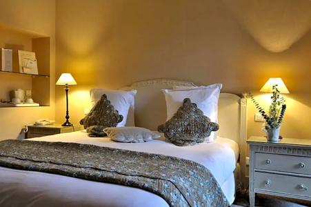 Best Western Plus Le Donjon - Cœur de La Cité Médiévale - 86