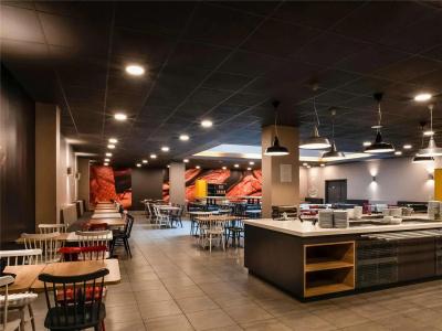 Ibis Praha Old Town - 30