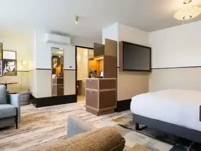Best Western Toulouse Centre Les Capitouls - 38