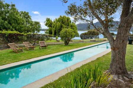 Riverfront & Villas - 14