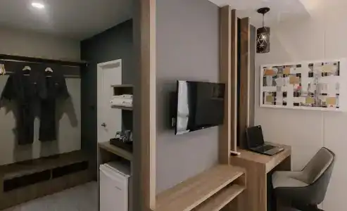 Arista Ubon - 22