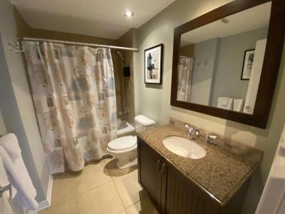 ApartHotelMontreal by Les Terrasses Saint Urbain 2225I2 - 101