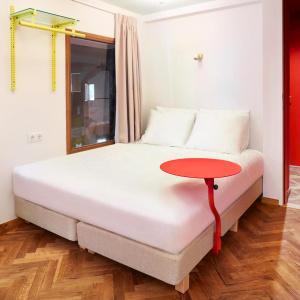 Not Hotel Rotterdam - 29