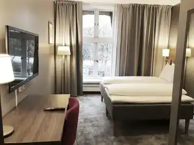 Karl Johan - 3