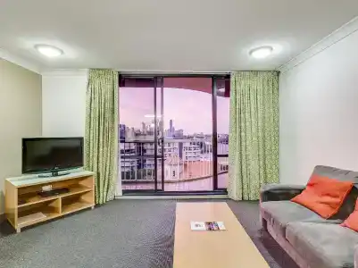 Central Hillcrest - 52