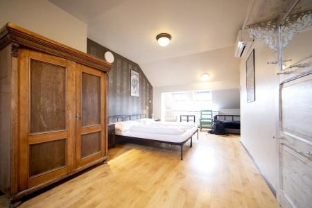 Sir Toby's Hostel - 32