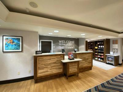 Hampton Inn & Suites/St. Petersburg-Ulmerton Road - 1