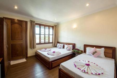 Seng Hout - 46