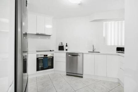 Markham Court - 126