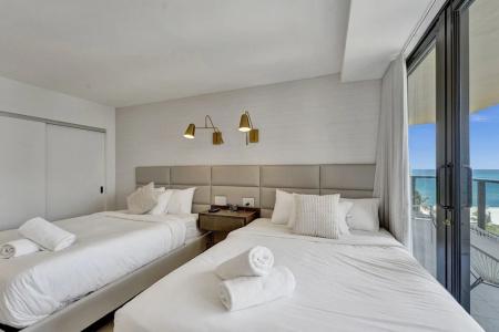 The Alexander All Suites - 420