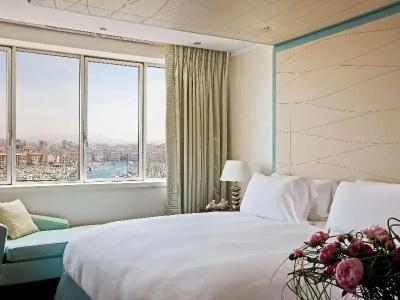 Sofitel Marseille Vieux-Port - 33