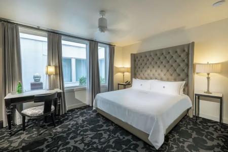 International House - 41