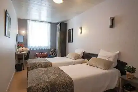 Hôtel Le Bayeux - 28