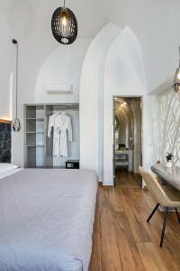 Oia Suites - 35