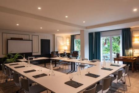 Hôtel Le Saint Christophe - 14