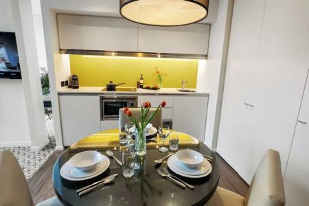 Fraser Suites - 104