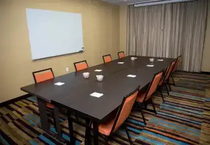 Fairfield Inn & Suites by Marriott Uptown/University Area - 16