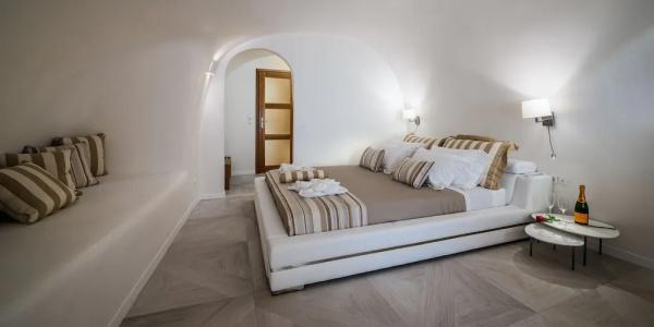 Elite Luxury Suites - 319
