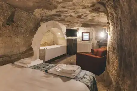 Tale Cave In - 118