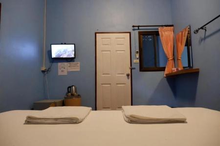 Marina hut guest house - 34
