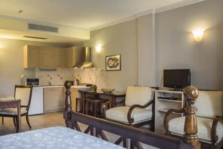 Balhambra Suites - Adults Only - 195