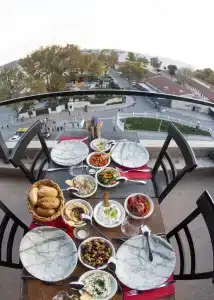 Meydan Besiktas - 10