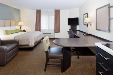 Sonesta Simply Suites Charlotte University - 42