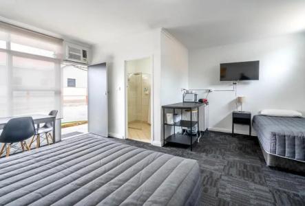 City West - 16