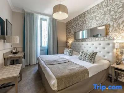 Hôtel Le Royal Promenade des Anglais - 109