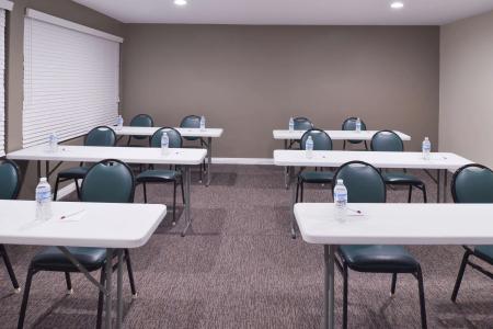 Best Western Plus La Mid-Town - 16