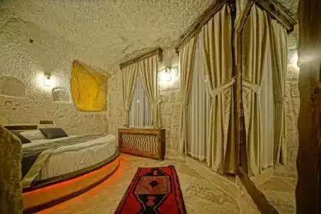 Castle Cave - 158