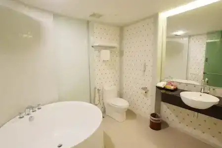 Maison Boutique - 9
