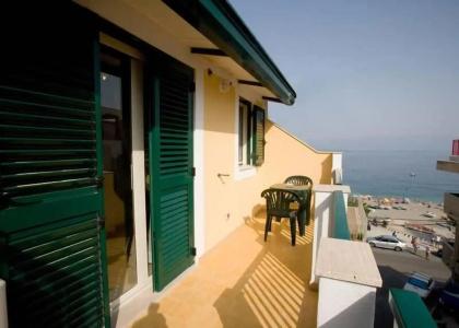 Casa Famiani Bed & Breakfast - 10