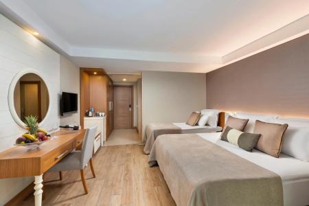 The Chelsea Harbour and Spa - 10