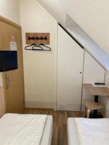 Stay Express - 44