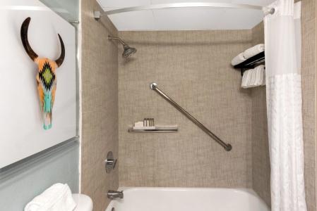 Riverwalk Plaza - 55