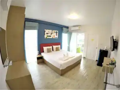 Shyne Place - 6