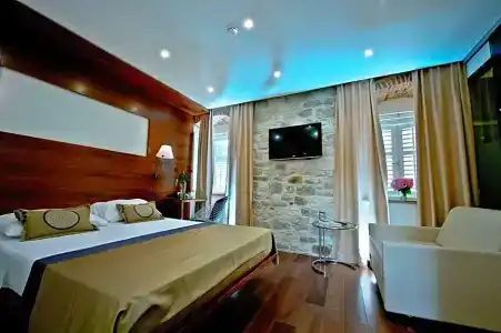 Jupiter Luxury - 90