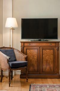 Noble Suites - 175