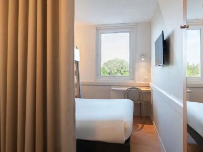 ibis budget Tours Nord - 43