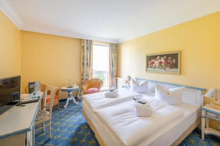 Rugard Thermal Strandhotel - 37