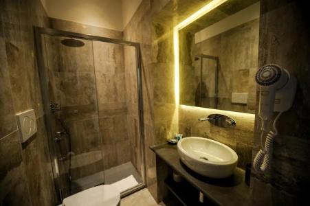 The Roman Empire Guesthouse - 55