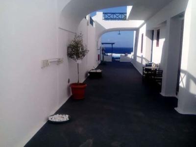 Vrachia Studios & - 30