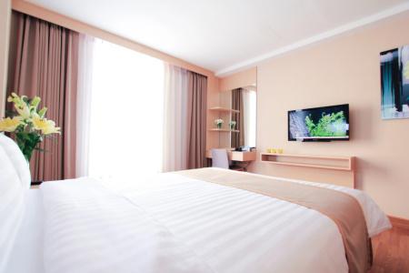 Petals Inn - 111